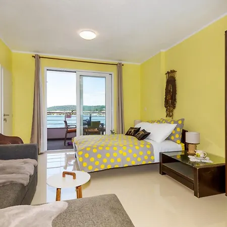 Kairos Apartment Bilice Exterior photo